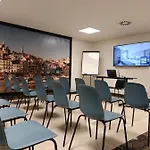 Oporto Airport & Business 4*
