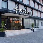 Oporto Airport & Business Maía