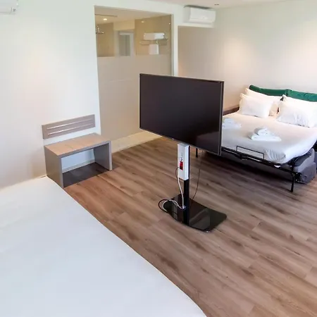 Oporto Airport & Business فندق