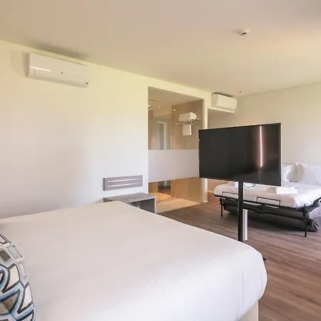 Oporto Airport & Business 4*