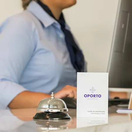 Oporto Airport & Business