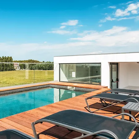 Oporto Airport & Business 4* Maía