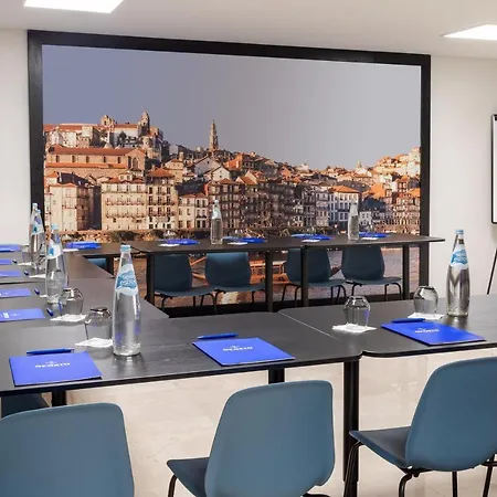 Hotel Oporto Airport & Business 4*