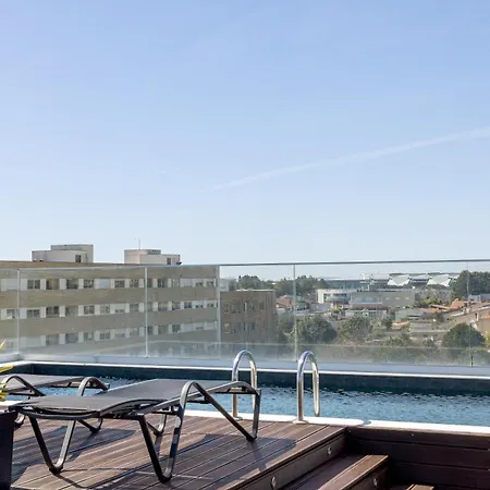 Oporto Airport & Business Hotel 4*