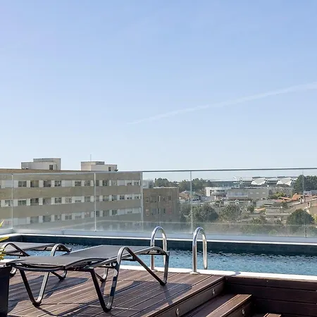 Oporto Airport & Business Hotel 4*