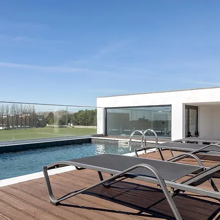 Hotel Oporto Airport & Business 4*
