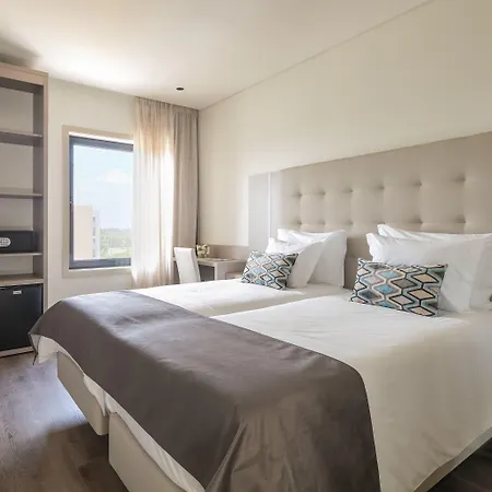 Oporto Airport & Business Hotel Maia (Porto)