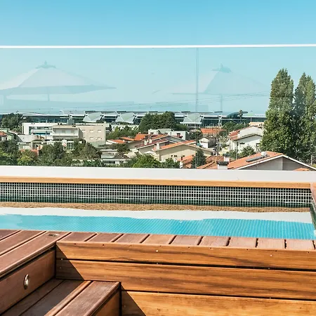 Oporto Airport & Business Hotel 4*