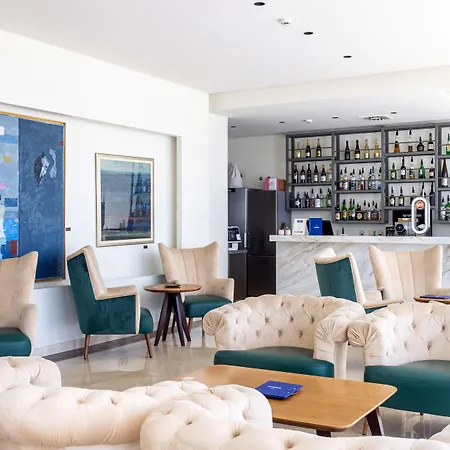 Oporto Airport & Business 4*