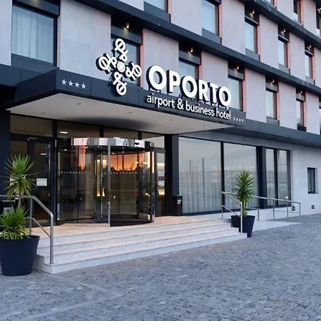 Oporto Airport & Business Maia (Porto)
