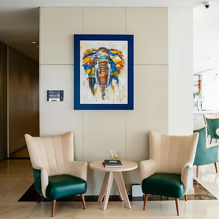 Oporto Airport & Business 4*