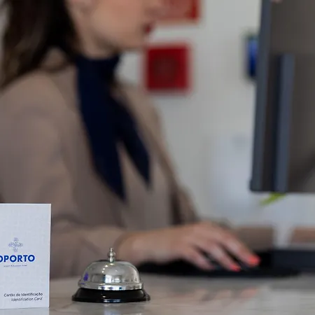 Oporto Airport & Business Hotel Maía