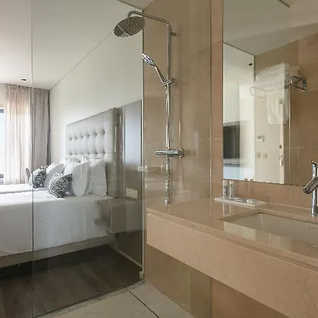 Oporto Airport & Business Hotel