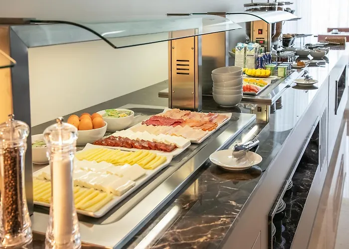 Oporto Airport & Business 4*