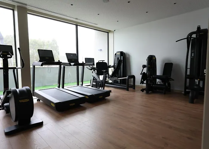 Oporto Airport & Business 4*