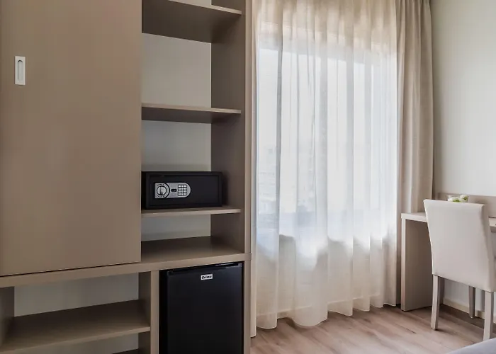 Oporto Airport & Business Hotel