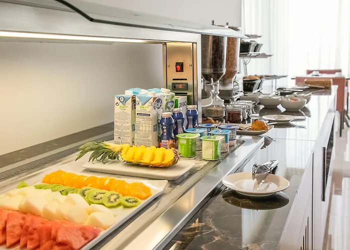 Oporto Airport & Business 4* Maía