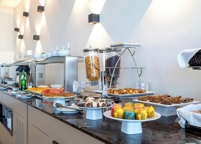 Oporto Airport & Business Maía