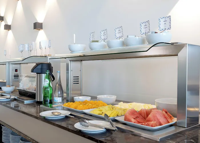 Oporto Airport & Business