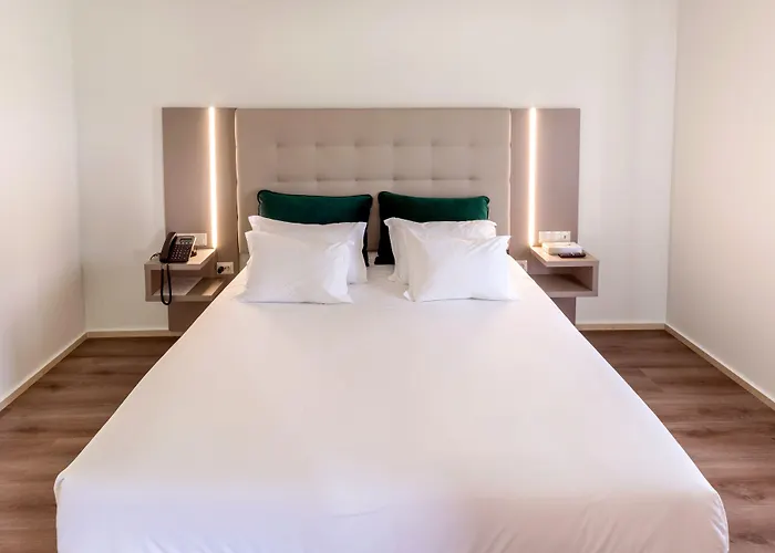 Oporto Airport & Business Maía